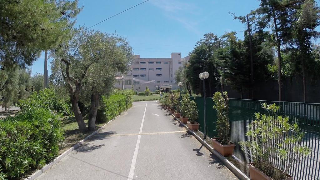 Centro Di Soggiorno Il Belvedere فيستَ المظهر الخارجي الصورة